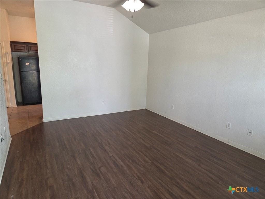 611 Olaf Dr - Photo 2 of 10