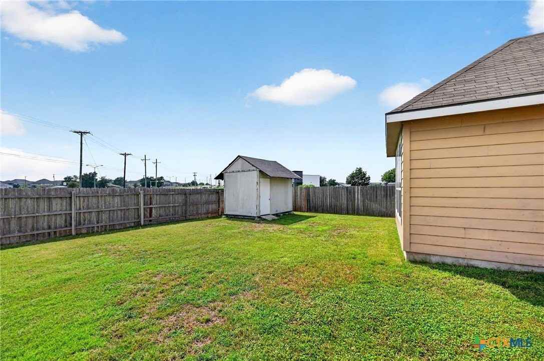 7905 Northgate Loop - Photo 6 of 38