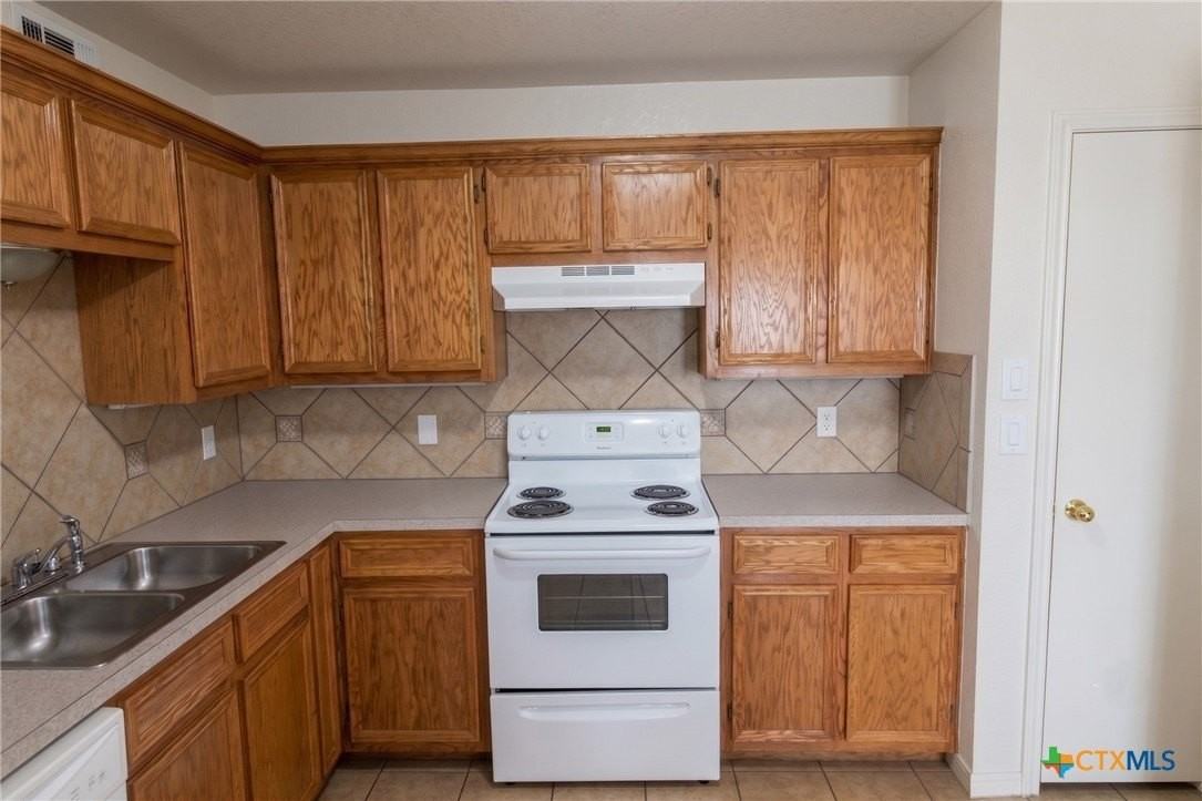 2915 Sunflower Trl #B - Photo 5 of 11