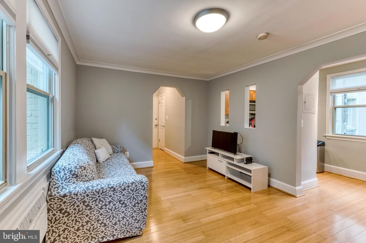 1363 K St Se #202 - Photo 4 of 25