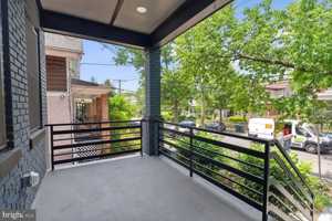 featured image of 724 Varnum St Nw #1