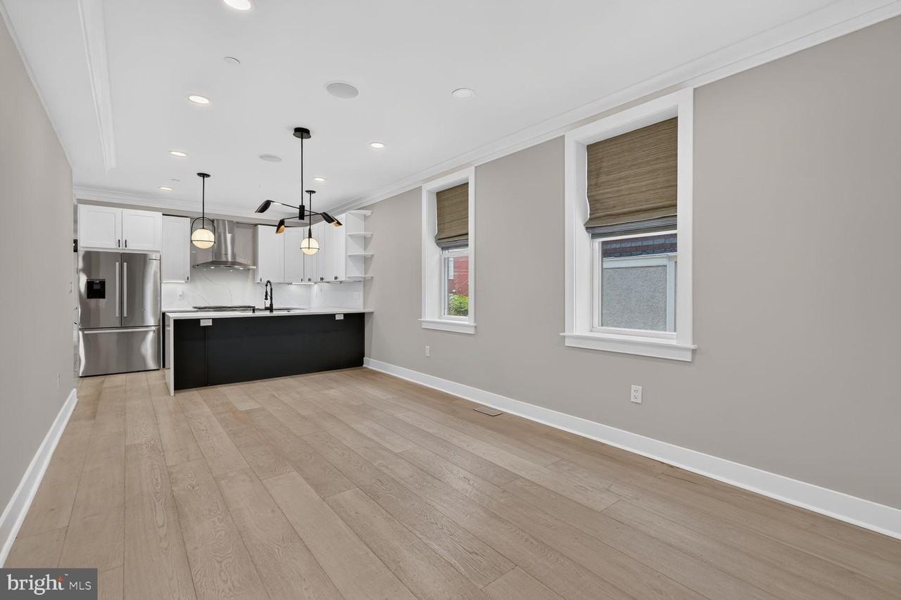724 Varnum St Nw #1 - Photo 4 of 33