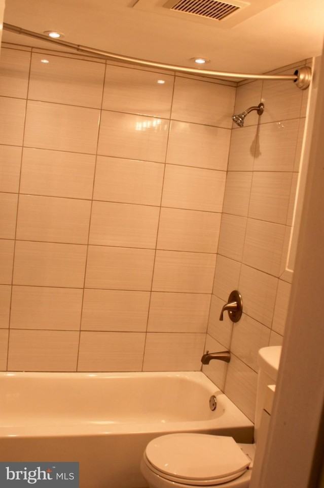 46 G St Sw #B - Photo 7 of 13