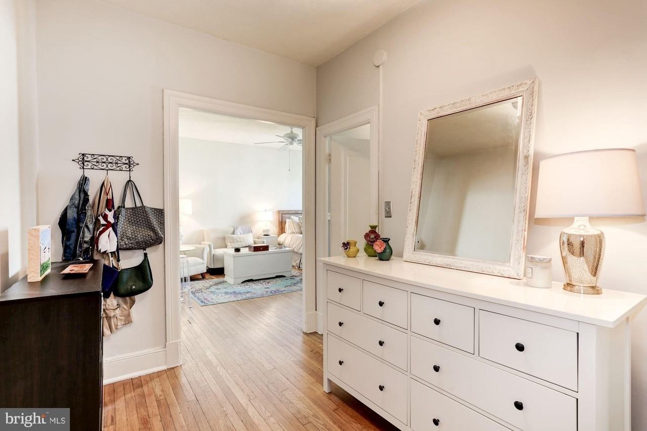 2227 20th St Nw #504 - Photo 4 of 22
