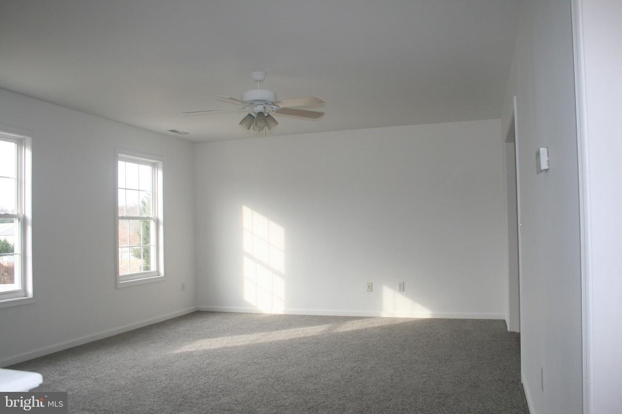 67 Downey Oak Cir - Photo 3 of 18