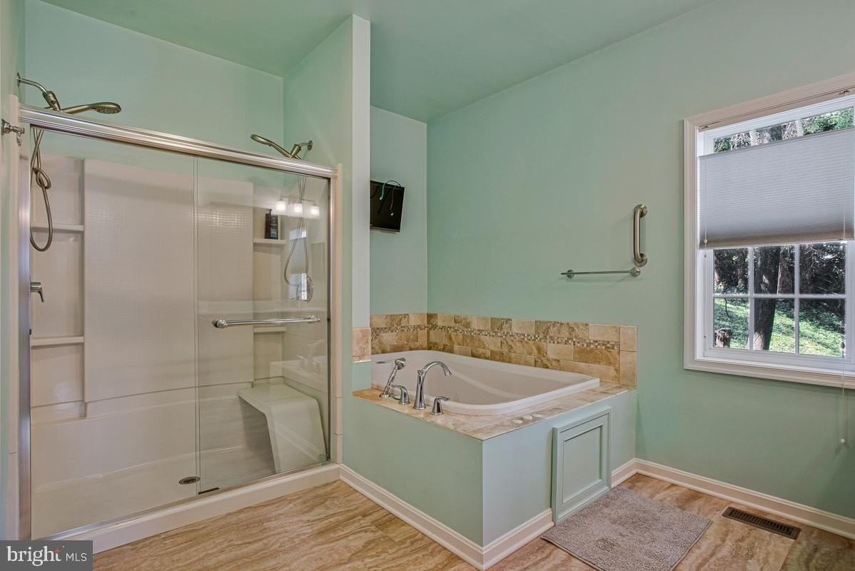 1002 Nabbs Creek Rd - Photo 4 of 48
