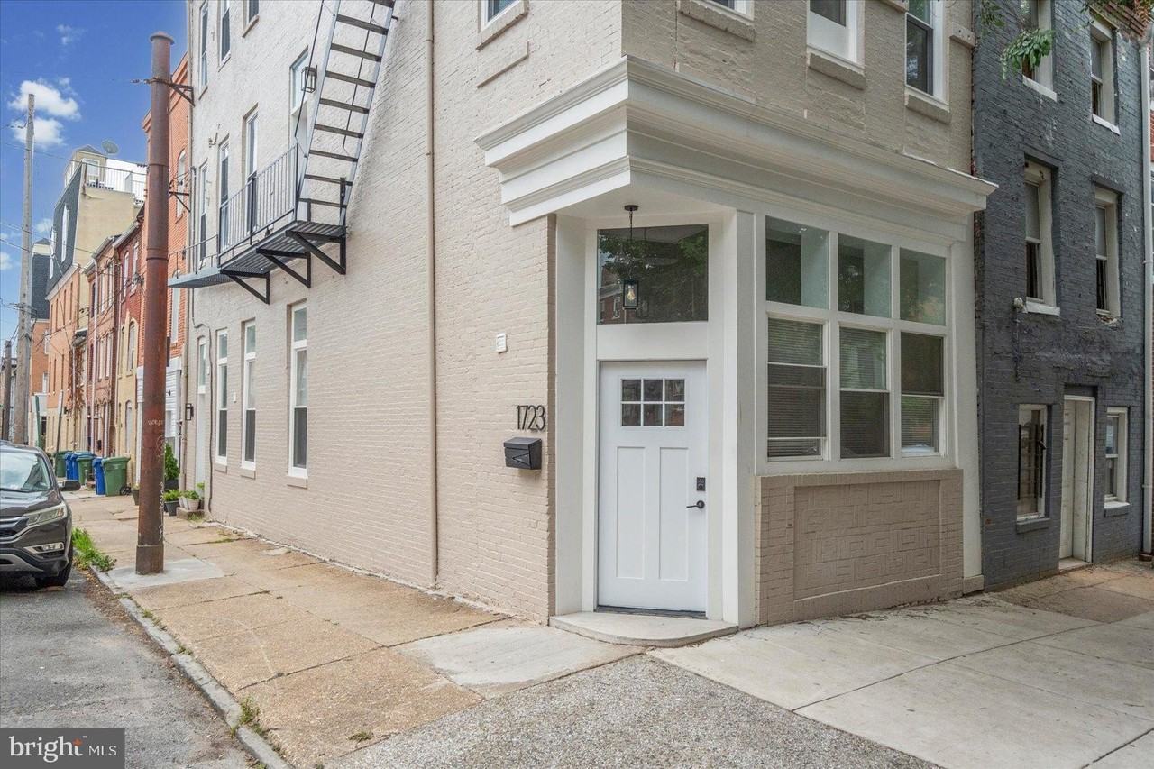 1723 E Lombard St - Photo 4 of 47