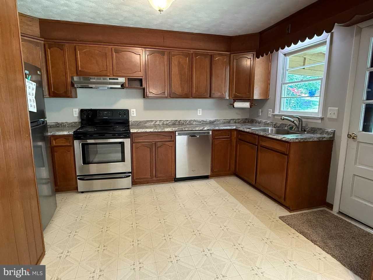 11103 Putman Rd - Photo 5 of 23