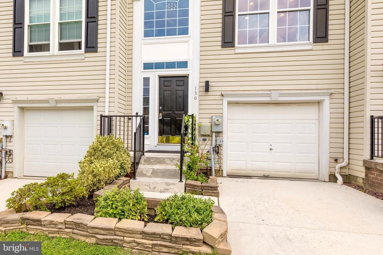 130 Spencer Cir - Photo 2 of 37