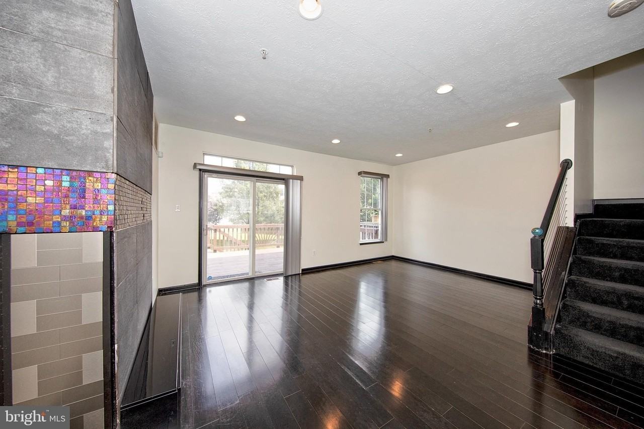 130 Spencer Cir - Photo 7 of 37