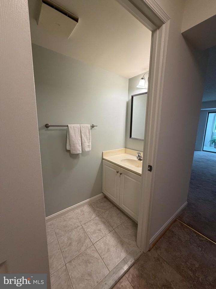 14809 Pennfield Cir #214 - Photo 5 of 11