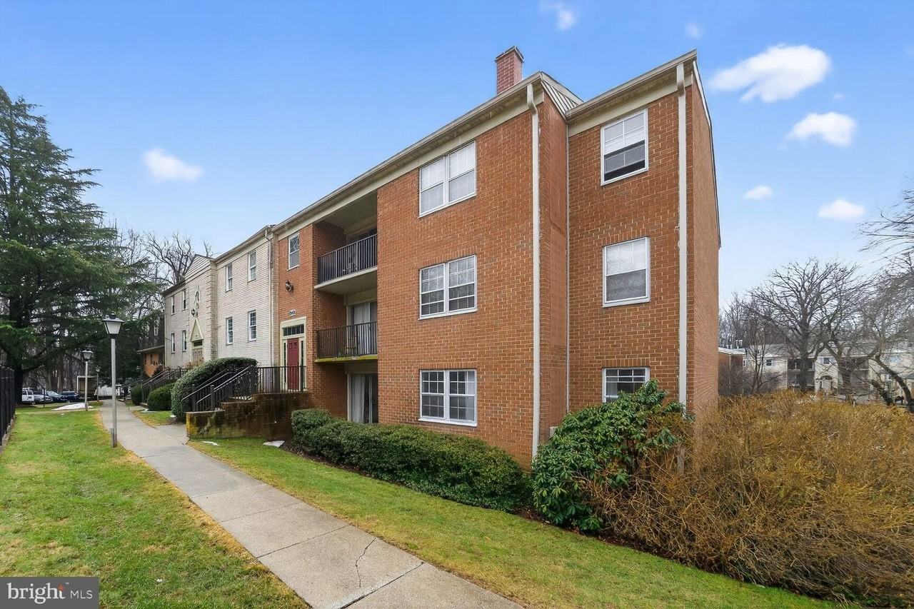 868 College Pkwy #102 - Photo 2 of 18