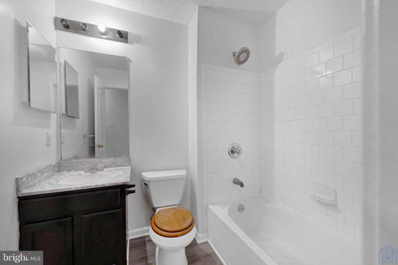 2406 Lemontree Ln - Photo 6 of 19