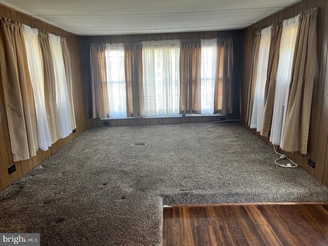 17813 Sherman Ave - Photo 6 of 18