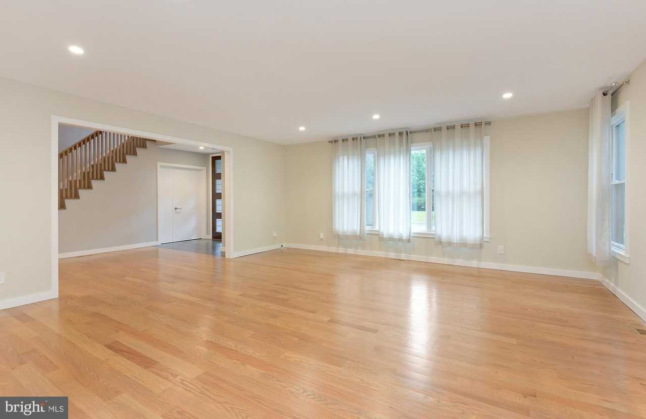 160 Sycamore Rd - Photo 6 of 34