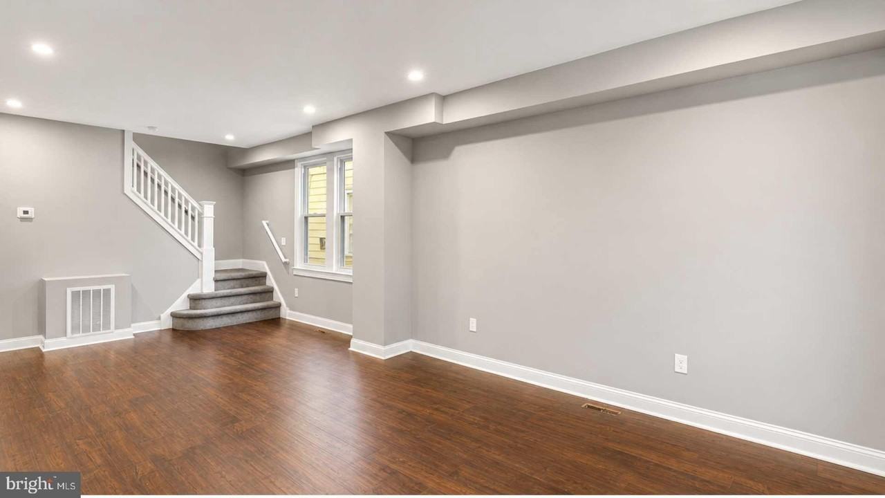 209 Woodlawn Ave - Photo 5 of 16