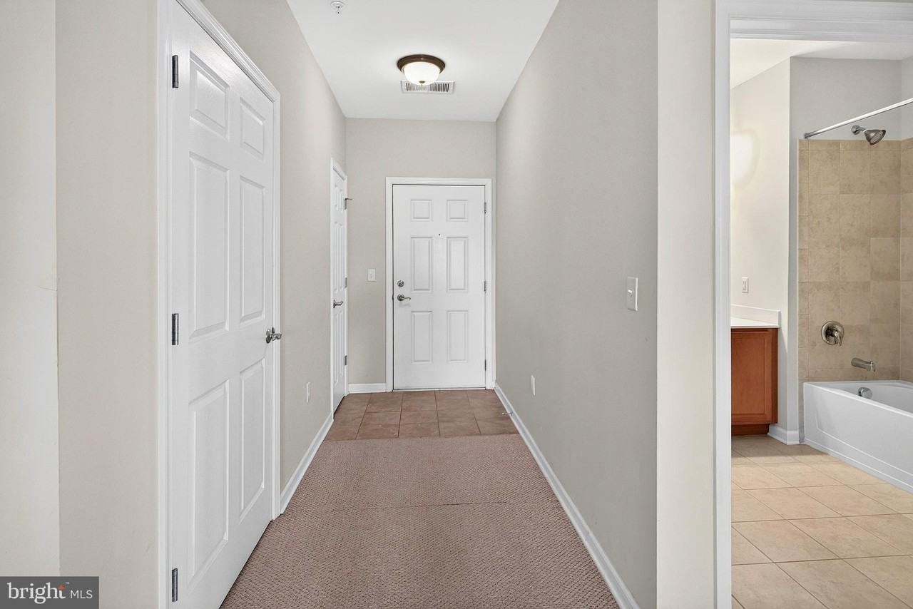 1137 Halifax Pl - Photo 7 of 17