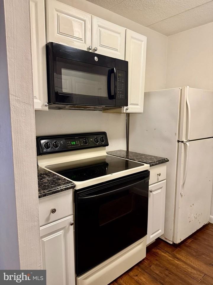 21 Dougherty Blvd #V3 - Photo 6 of 17