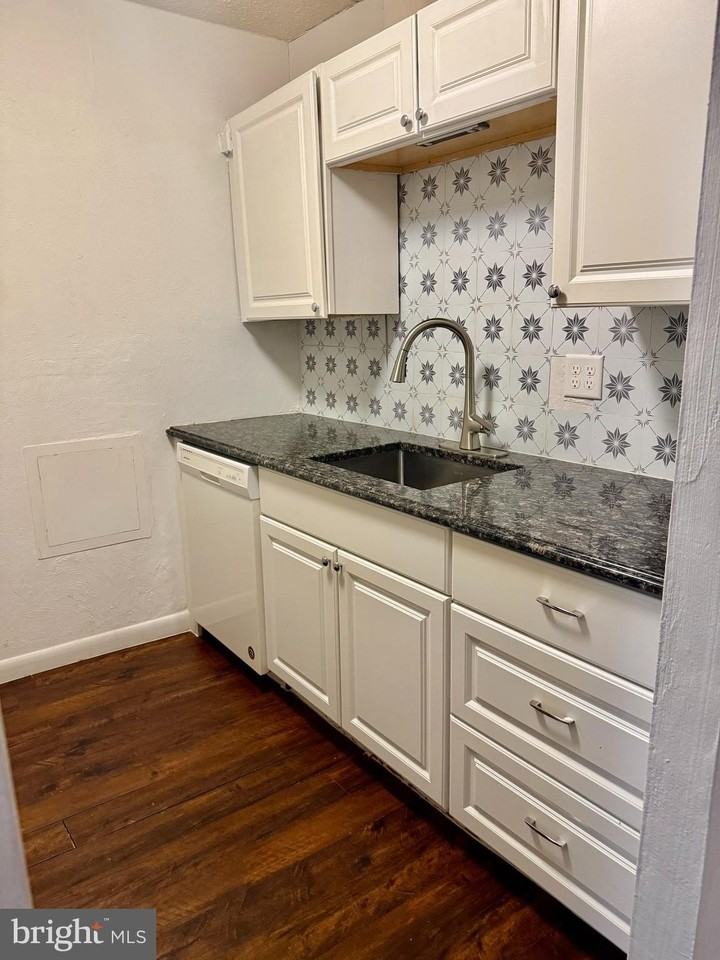 21 Dougherty Blvd #V3 - Photo 7 of 17