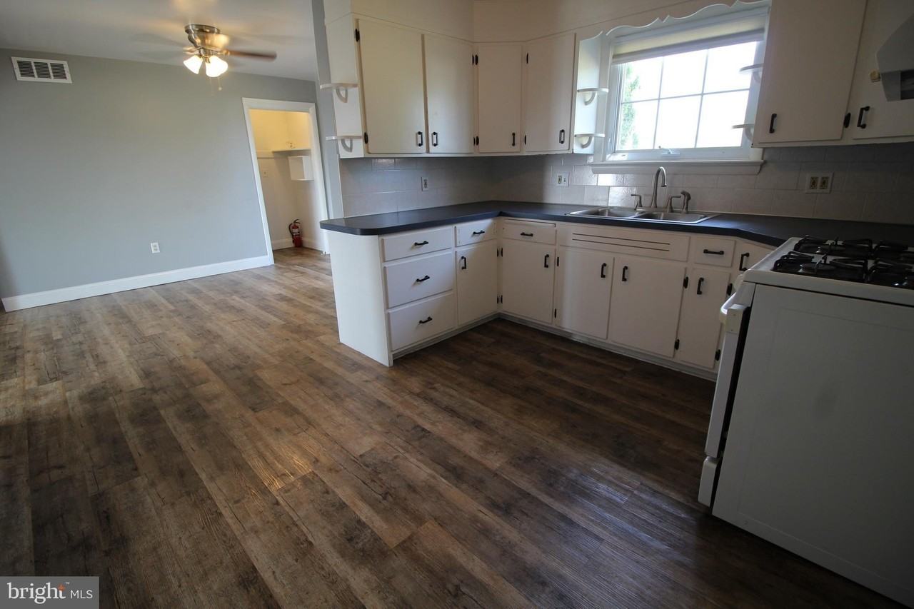 11 N Westview Dr - Photo 5 of 15