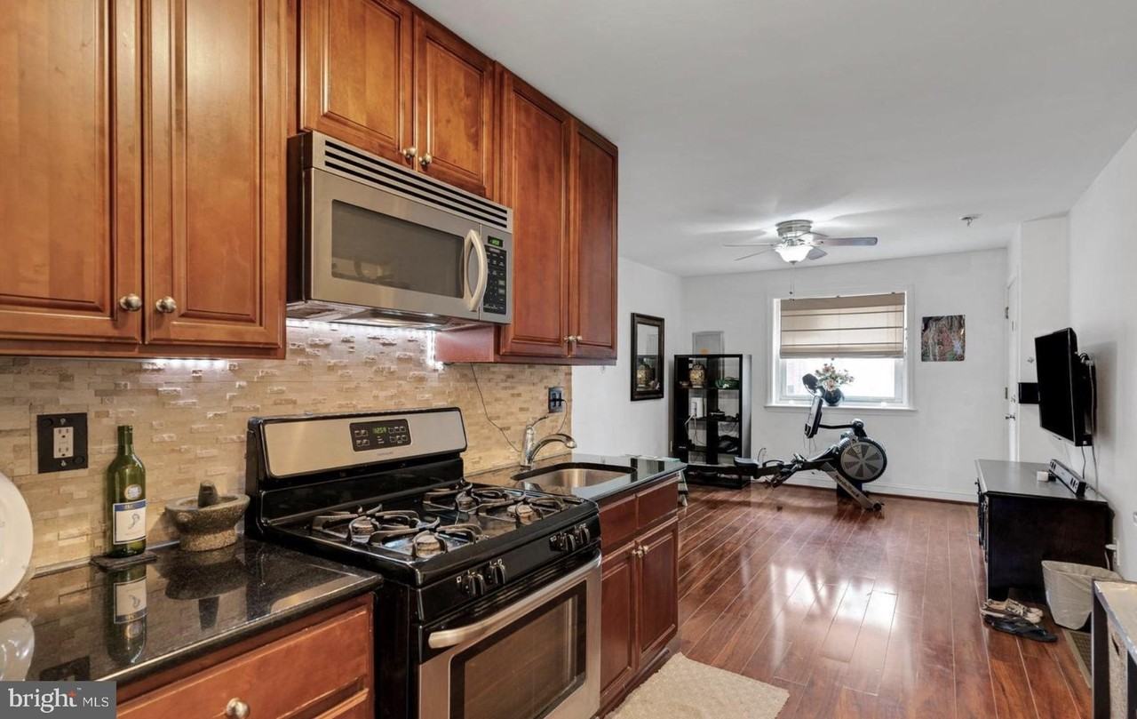 406 Pierce St #1 - Photo 5 of 15