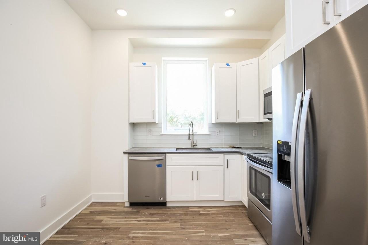 1431 Brown St #2 - Photo 2 of 14
