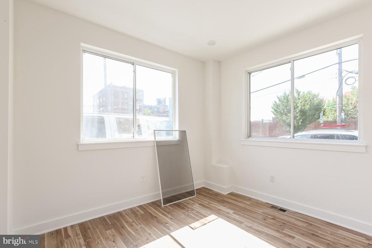 1431 Brown St #2 - Photo 4 of 14