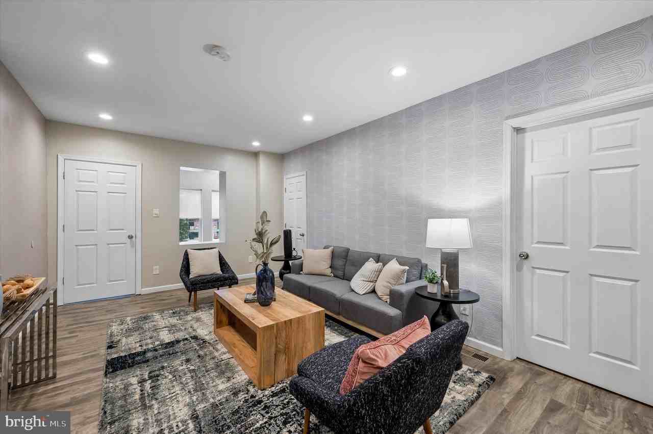 743 S 52nd St ## 00 - Photo 5 of 30