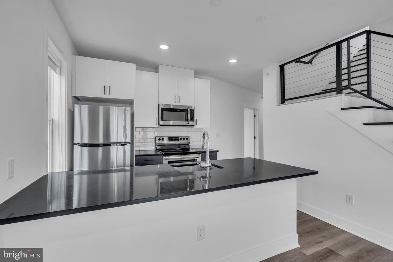 330 Cecil B Moore Ave #412 - Photo 5 of 33