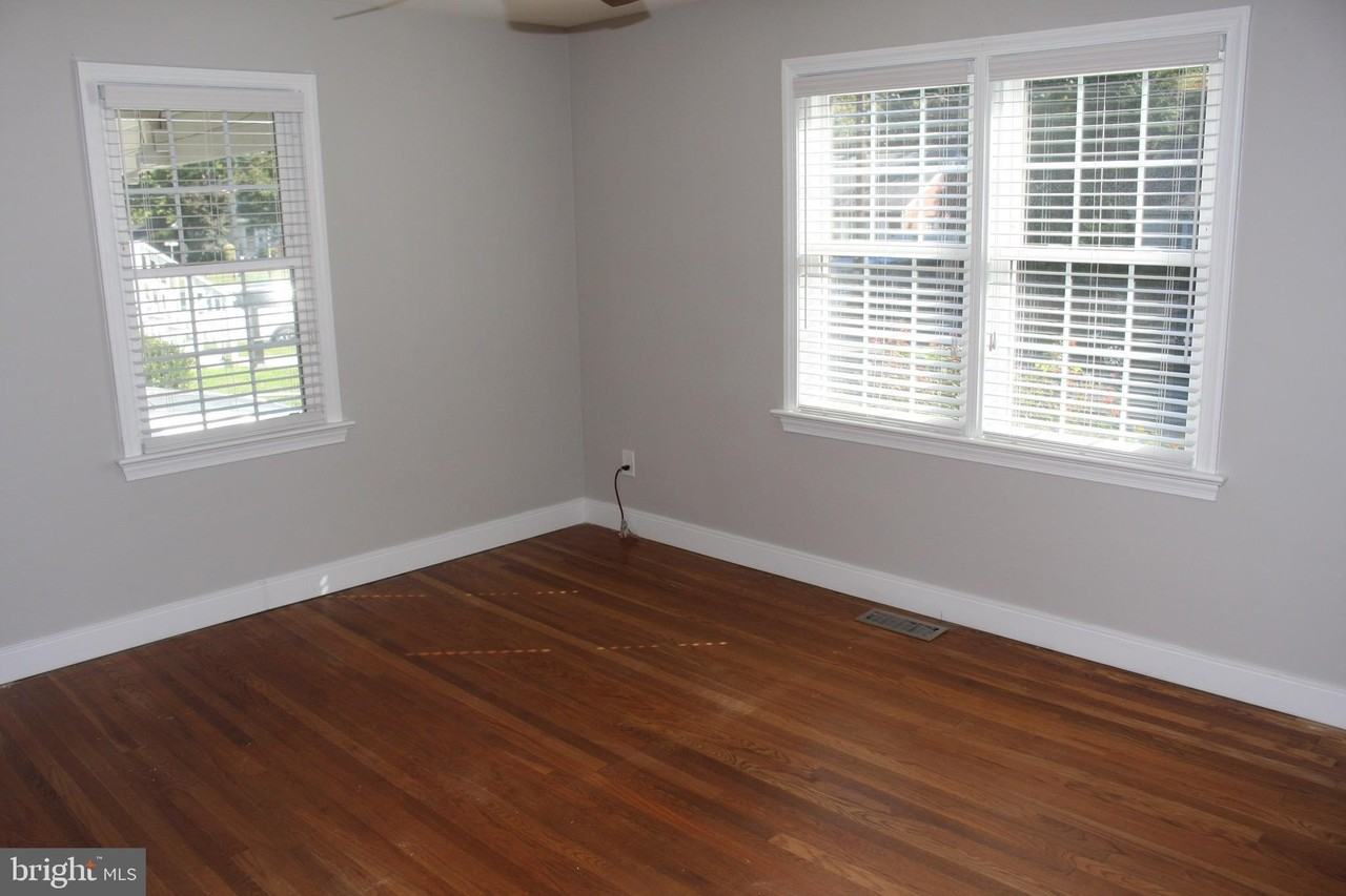 3718 Hill St - Photo 6 of 13