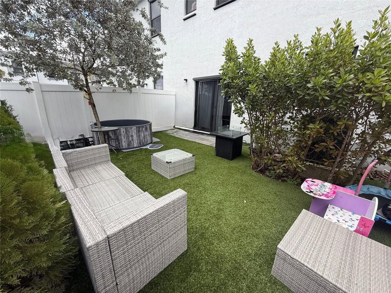 20378 Nw 6th Ave - Photo 2 of 5