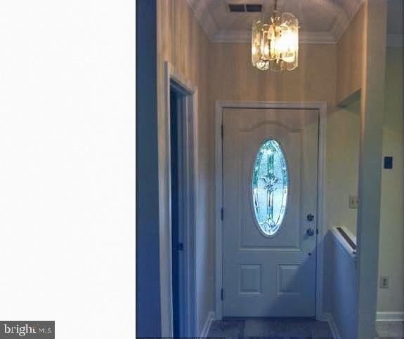 7130 Tolliver St - Photo 4 of 21
