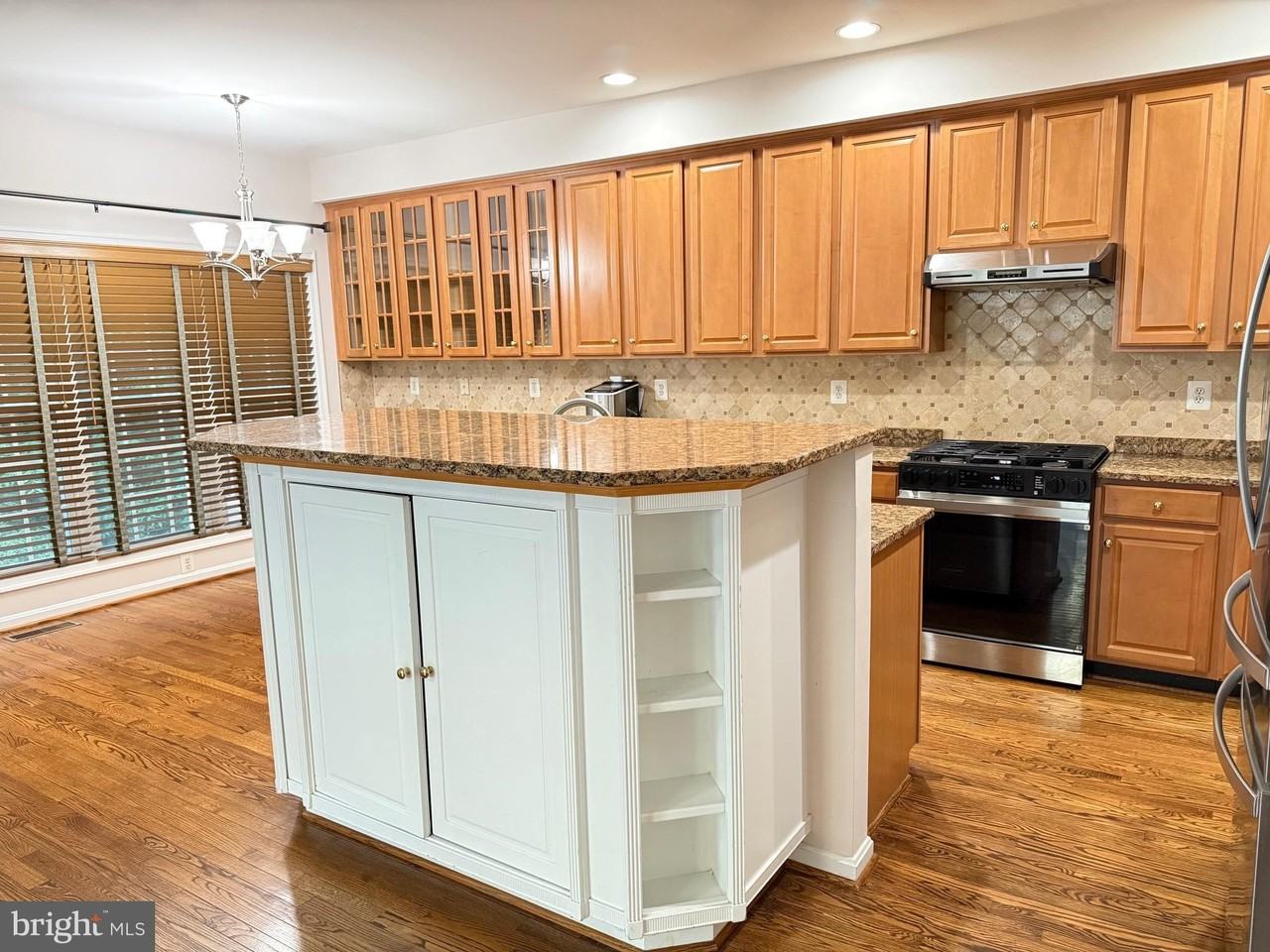 13627 Cedar Run Ln - Photo 6 of 34