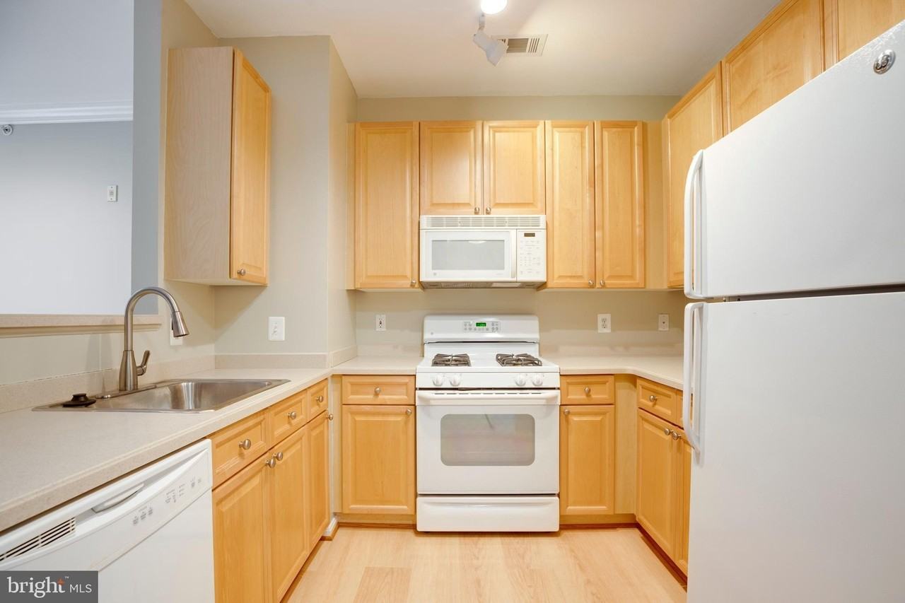 9480 Virginia Center Blvd #426 - Photo 5 of 37