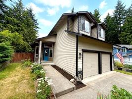 featured image of 847 Ne Cimeron Ct #1