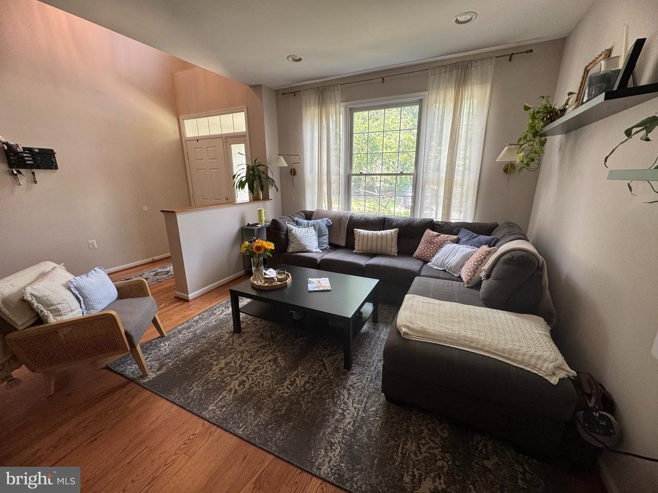 1338 Park Garden Ln - Photo 2 of 14