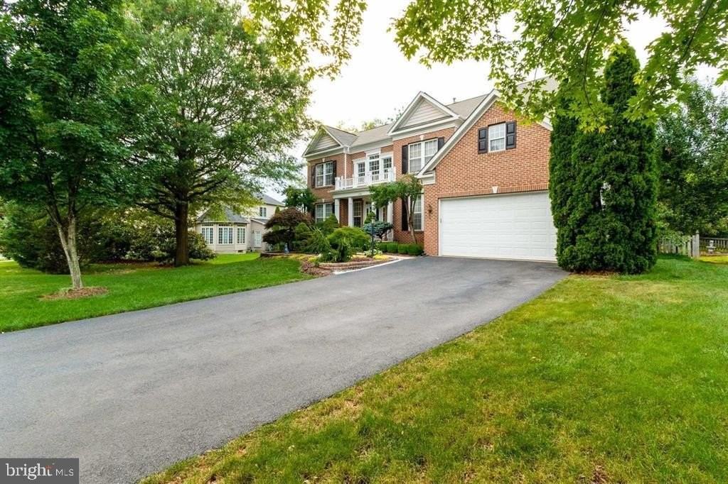 13312 Scotch Run Ct - Photo 2 of 50