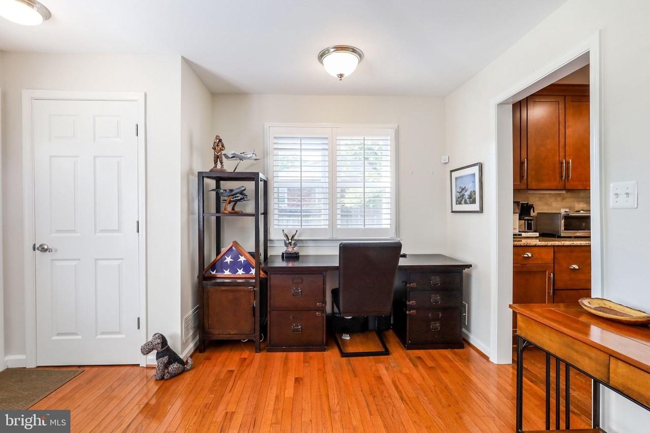 8011 Jackson Rd - Photo 6 of 50