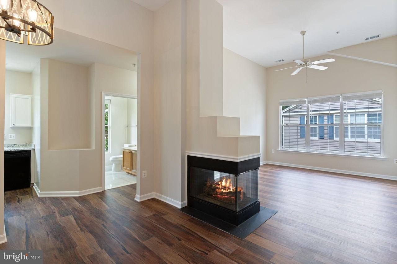 11400 Windleaf Ct Unit R #46 - Photo 4 of 36