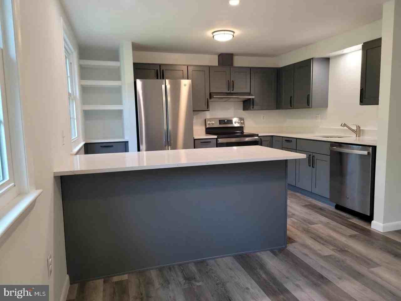 6220 Hillside Rd - Photo 5 of 23