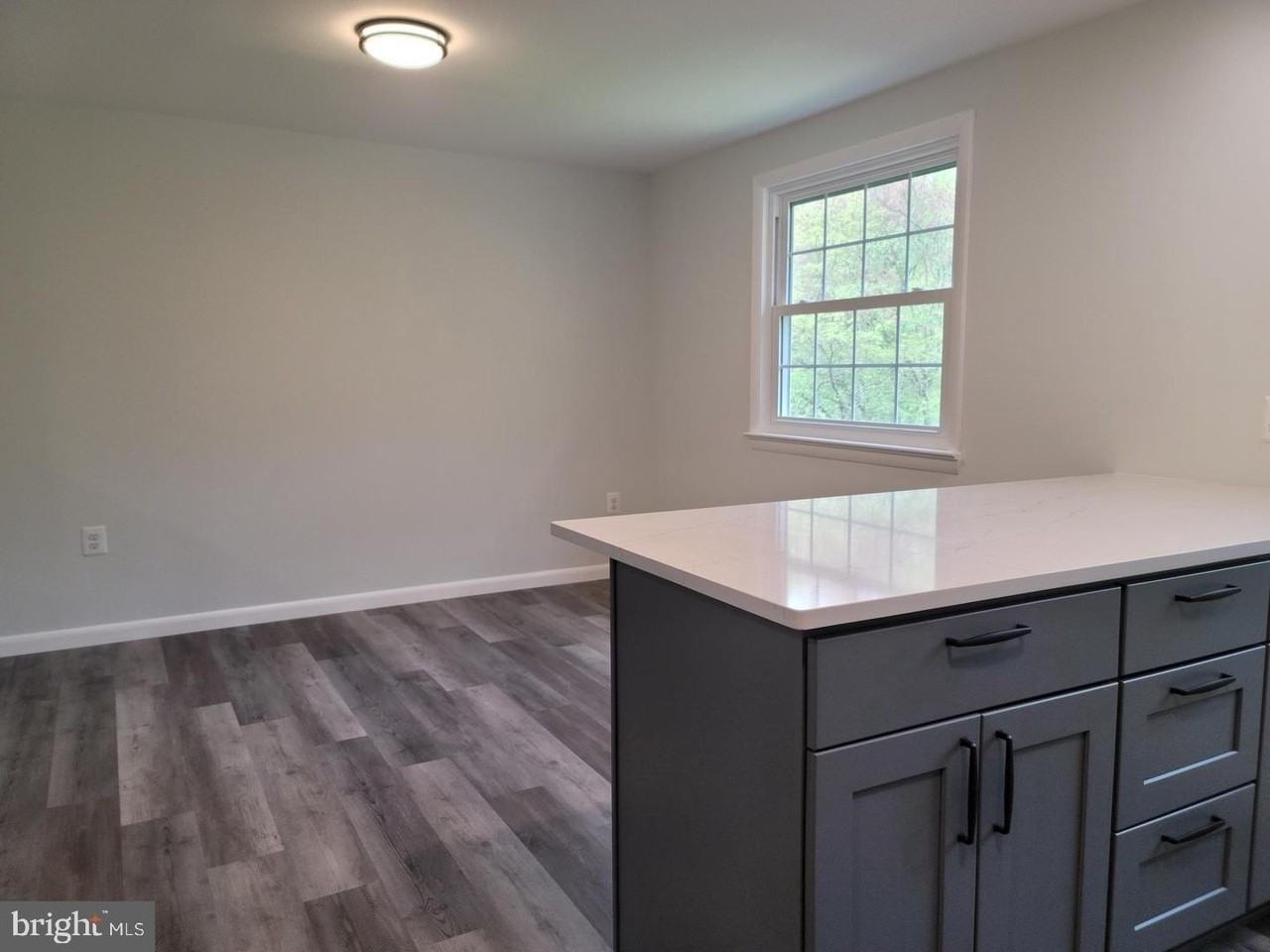 6220 Hillside Rd - Photo 7 of 23