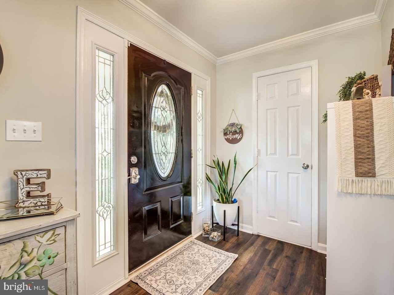 15744 Beau Ridge Dr - Photo 4 of 50