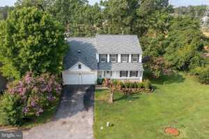 featured image of 15744 Beau Ridge Dr
