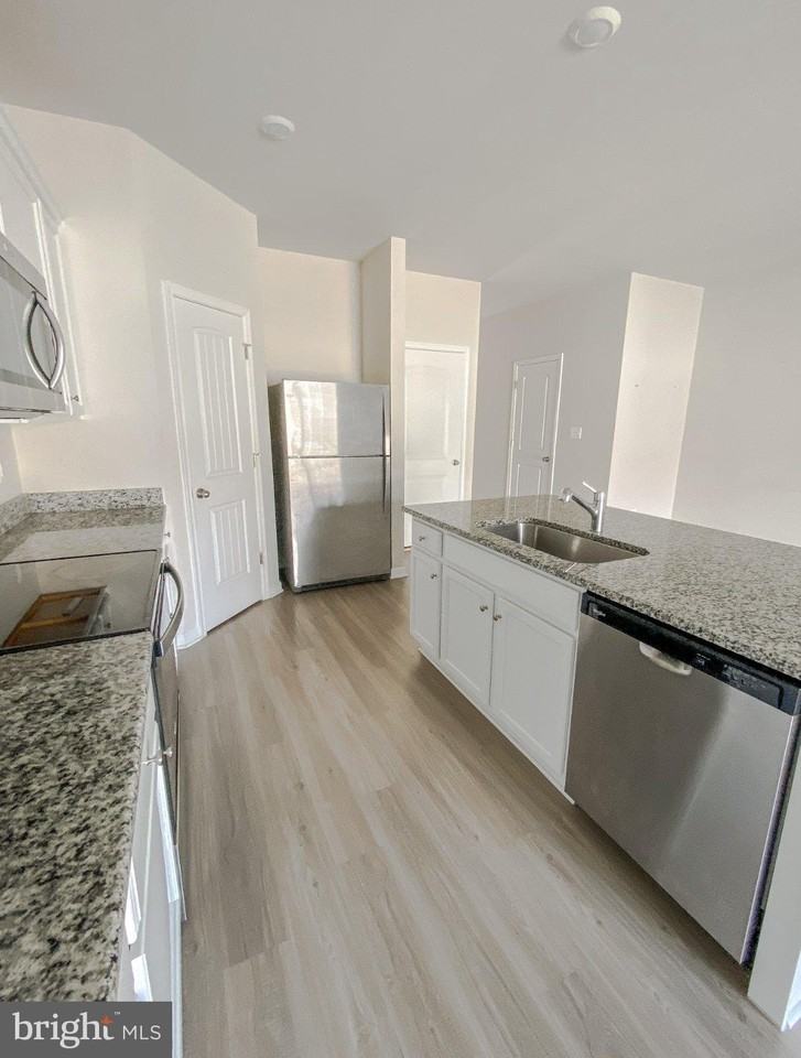 131 Cramsford St - Photo 5 of 19