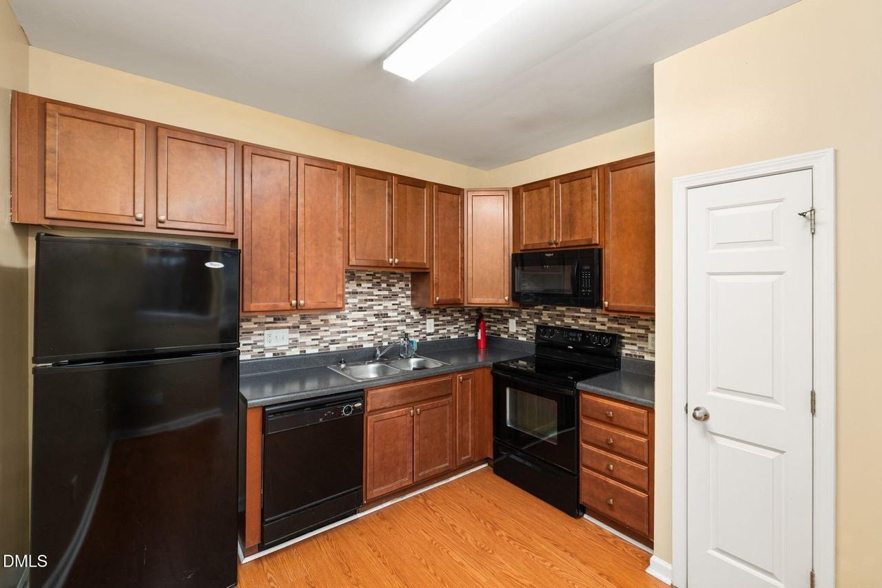 401 Coalinga Ln #108 - Photo 7 of 28