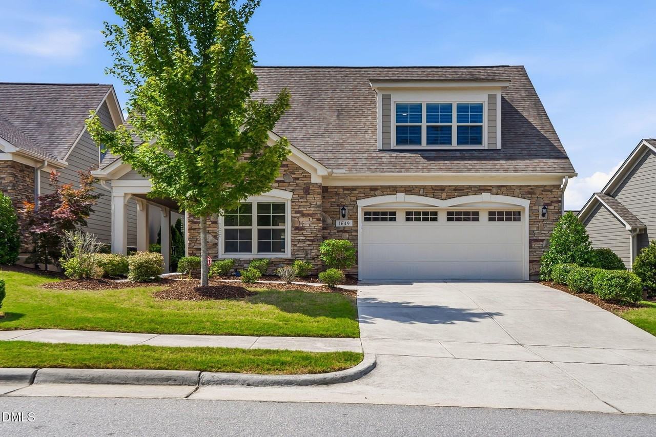 1649 Vineyard Mist Dr - Photo 3 of 50