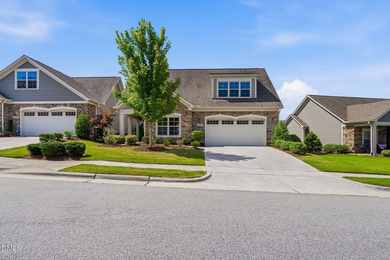 1649 Vineyard Mist Dr - Photo 4 of 50