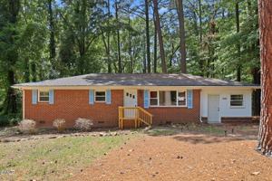 featured image of 139 Windsor Cir