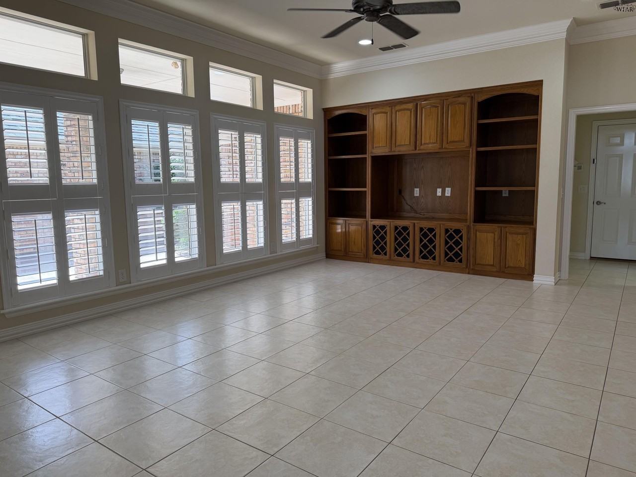 4 Warwick Ct - Photo 4 of 29