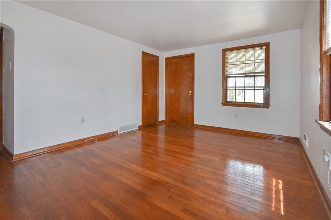 99 Convent Ave #1 - Photo 5 of 22